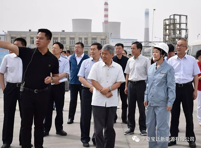 自治区政协主席崔波率领政协委员调研团考察bv1946伟德官网