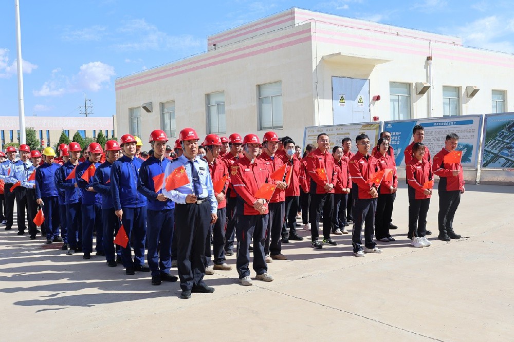 弘扬实干精神 牢记谆谆嘱托 ！bv1946伟德官网党总支举办 “弘扬劳模精神 创新驱动开拓干”主题党日实践活动