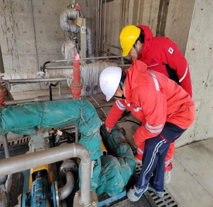 躬身入局  挺膺负责|bv1946伟德官网高管深入一线践行工匠精神——白金飞