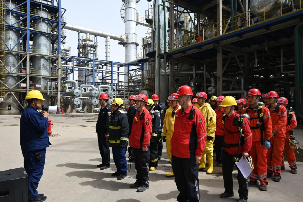 夯实安全基础 筑牢安全防线|bv1946伟德官网开展中毒和窒息事故专项应急演练