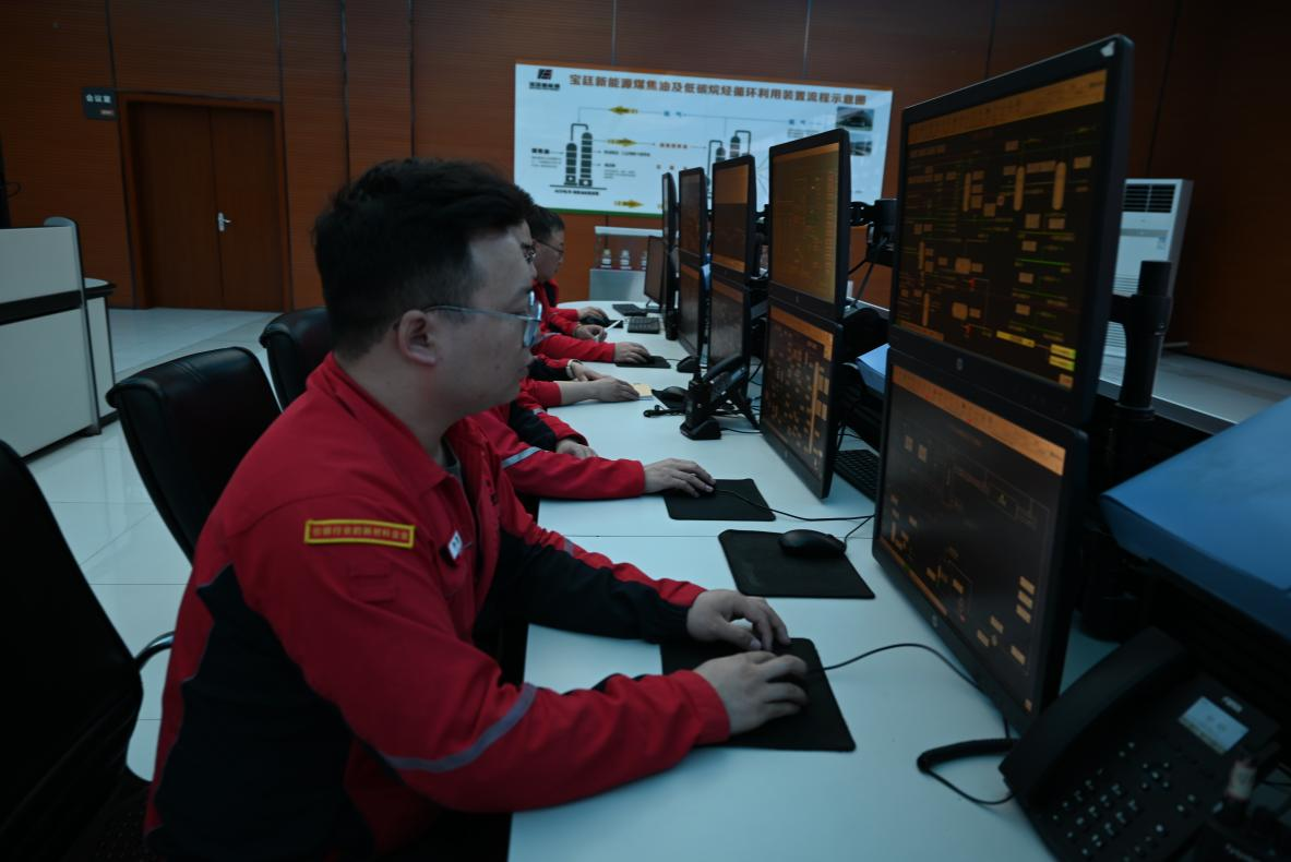 奋斗者·正青春丨致敬奋斗小青年